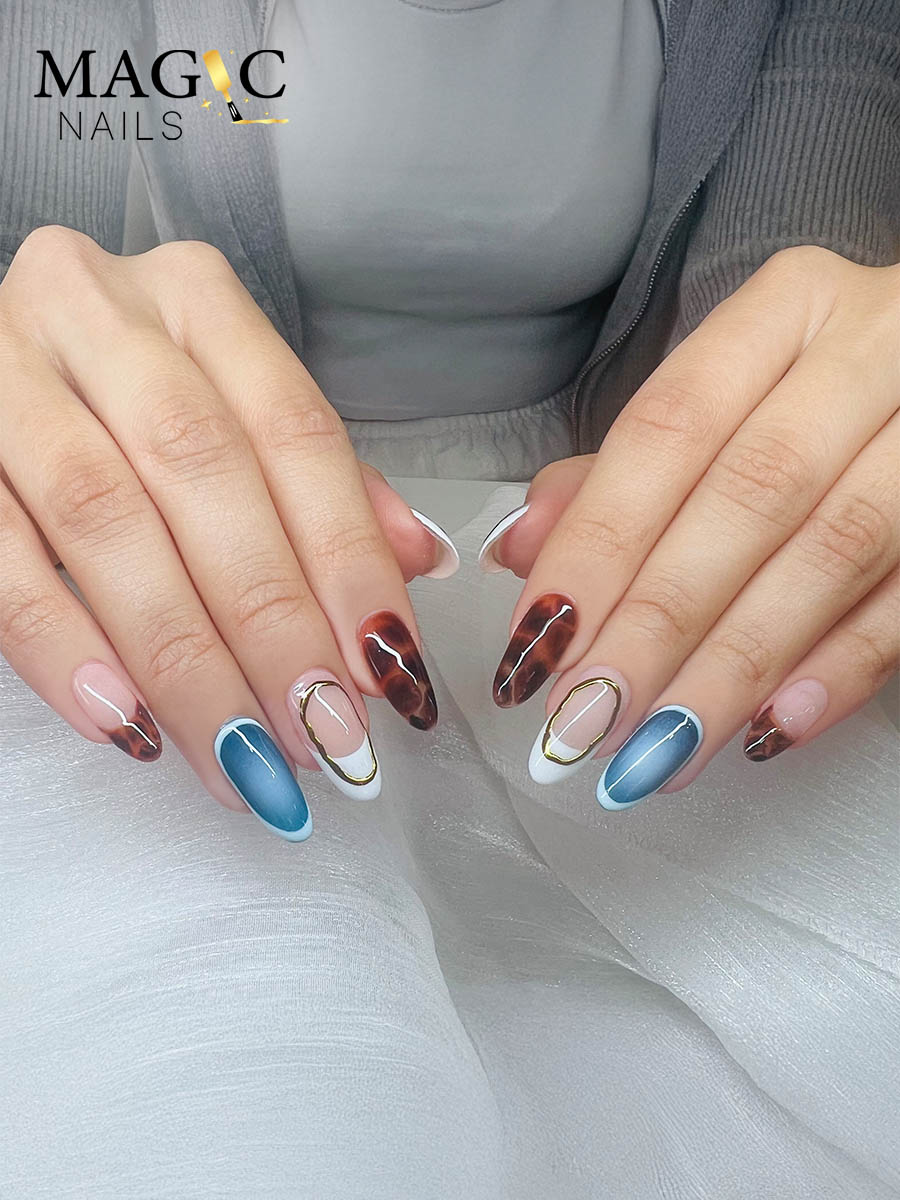 Magic Nails 