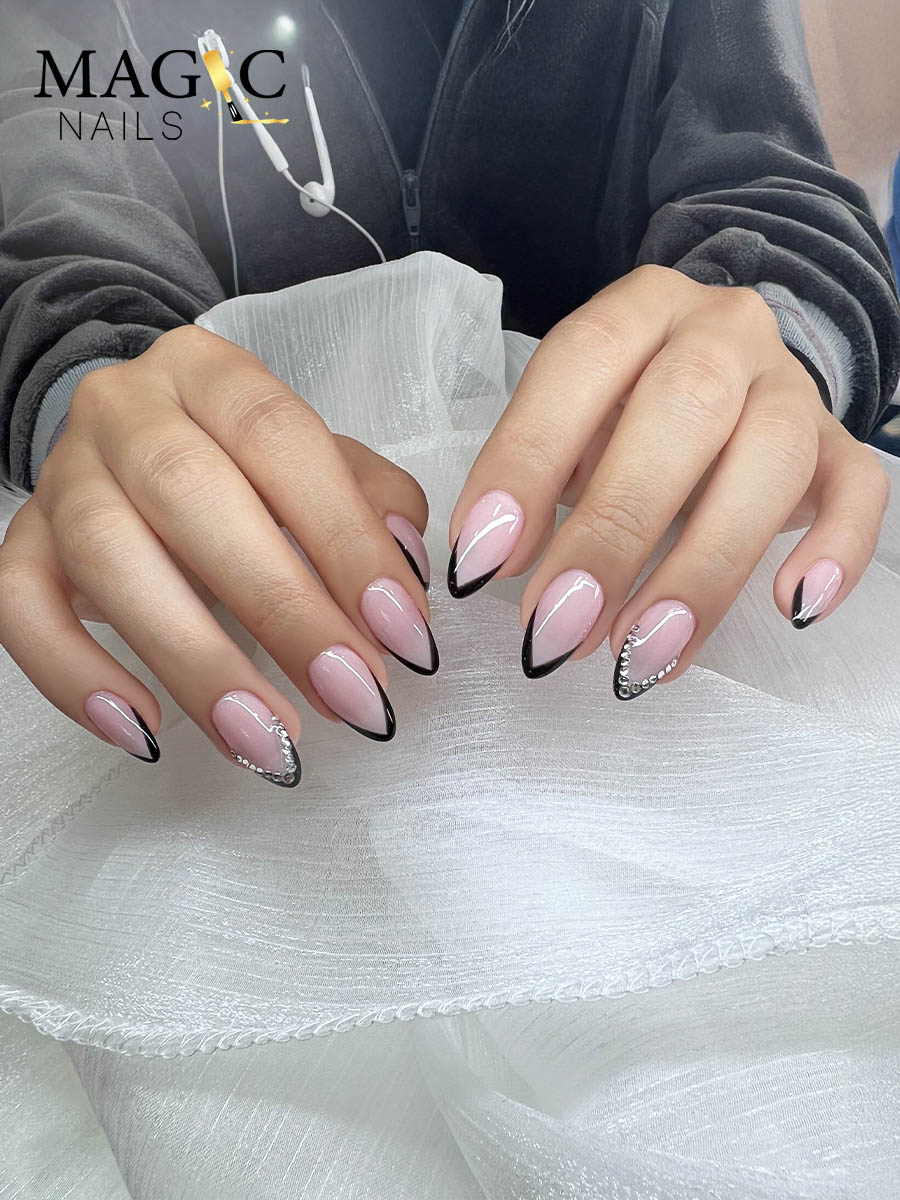 Magic Nails 